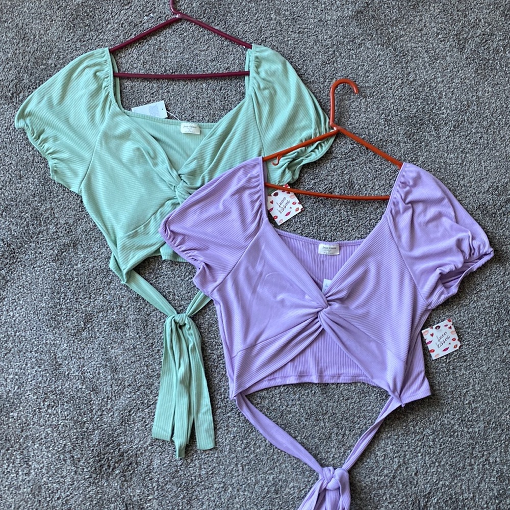 2 Tie Ribbed Crop Tops